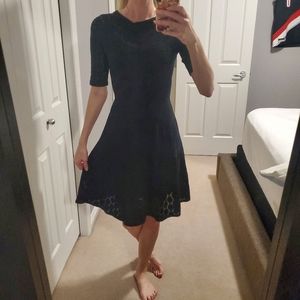 Black 3/4 sleeve islet dress